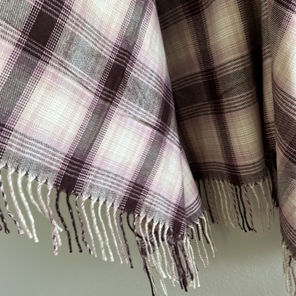 Flannel Blanket Shawl Cardigan Wrap Poncho - Picture 4 of 6